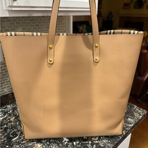 BURBERRY XL Tote/Shopping Bag with COA